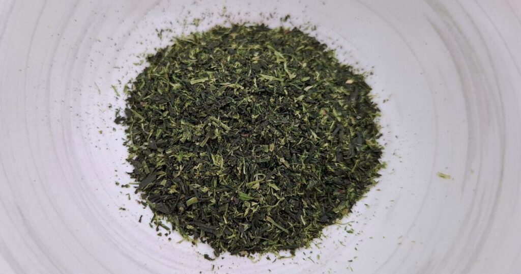 すいざわ かぶせ茶ティーバッグの茶葉